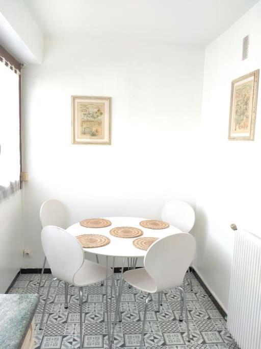 Appartement T3 Plein Centre Saint-Raphaël Екстериор снимка